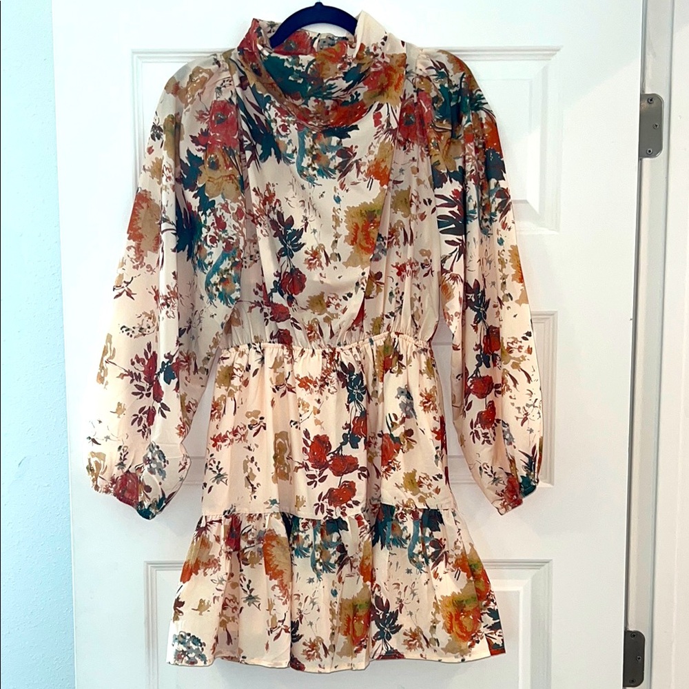 [entro] Mock Neck Floral Dress